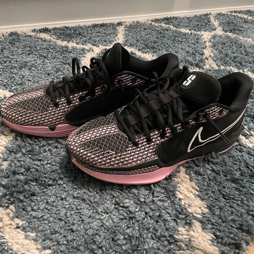 NikeID [CUSTOM] Nike Sabrina 1